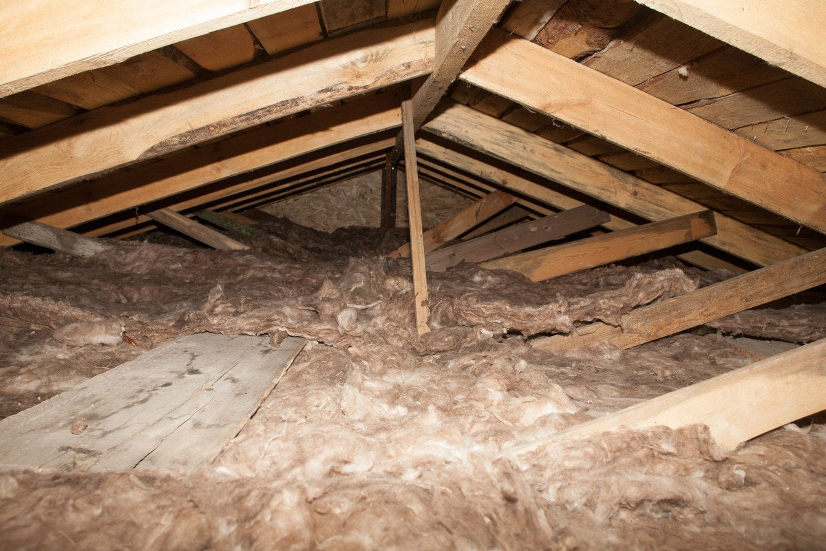 4 Hidden Dangers of Contaminated Insulation